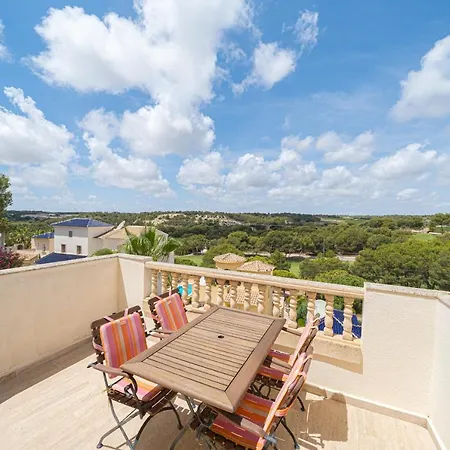 Casa Pia * Dehesa de Campoamor (Orihuela Costa)